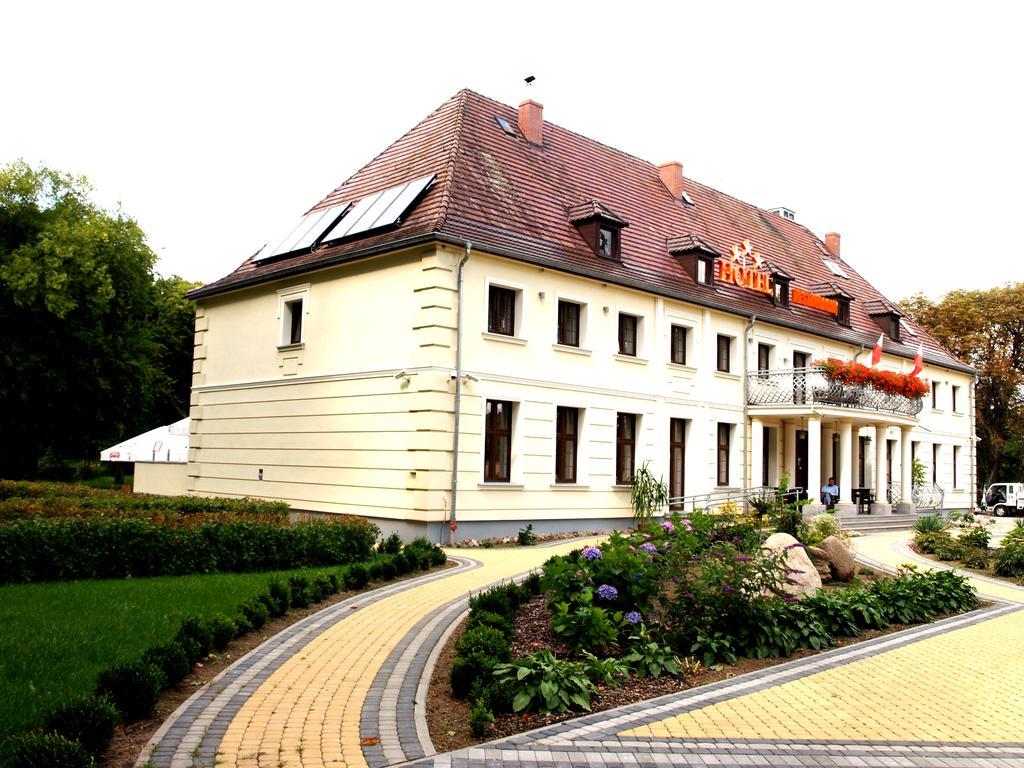 Hotel Swietoborzec Łobez Exteriér fotografie